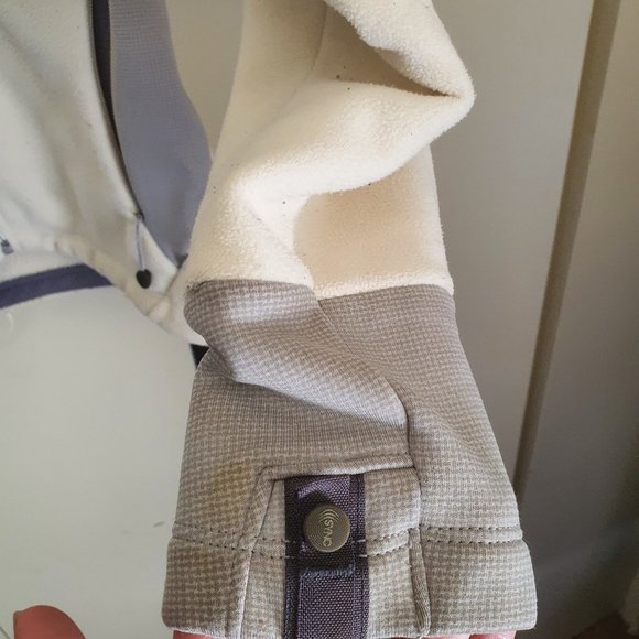 Eastern Mountain Sports Grey and White Fleece - Picture 5 of 8